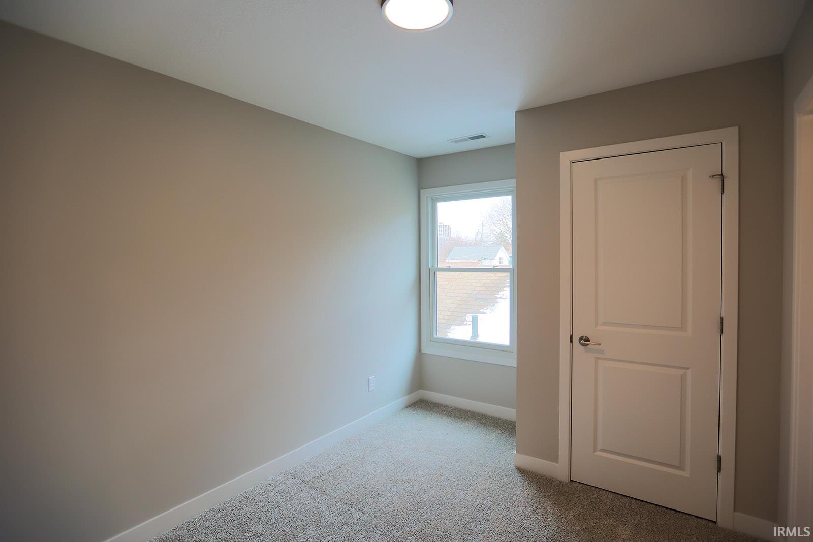 838 Lavina Street Fort Wayne, IN 46802 - Photo 17 of 30