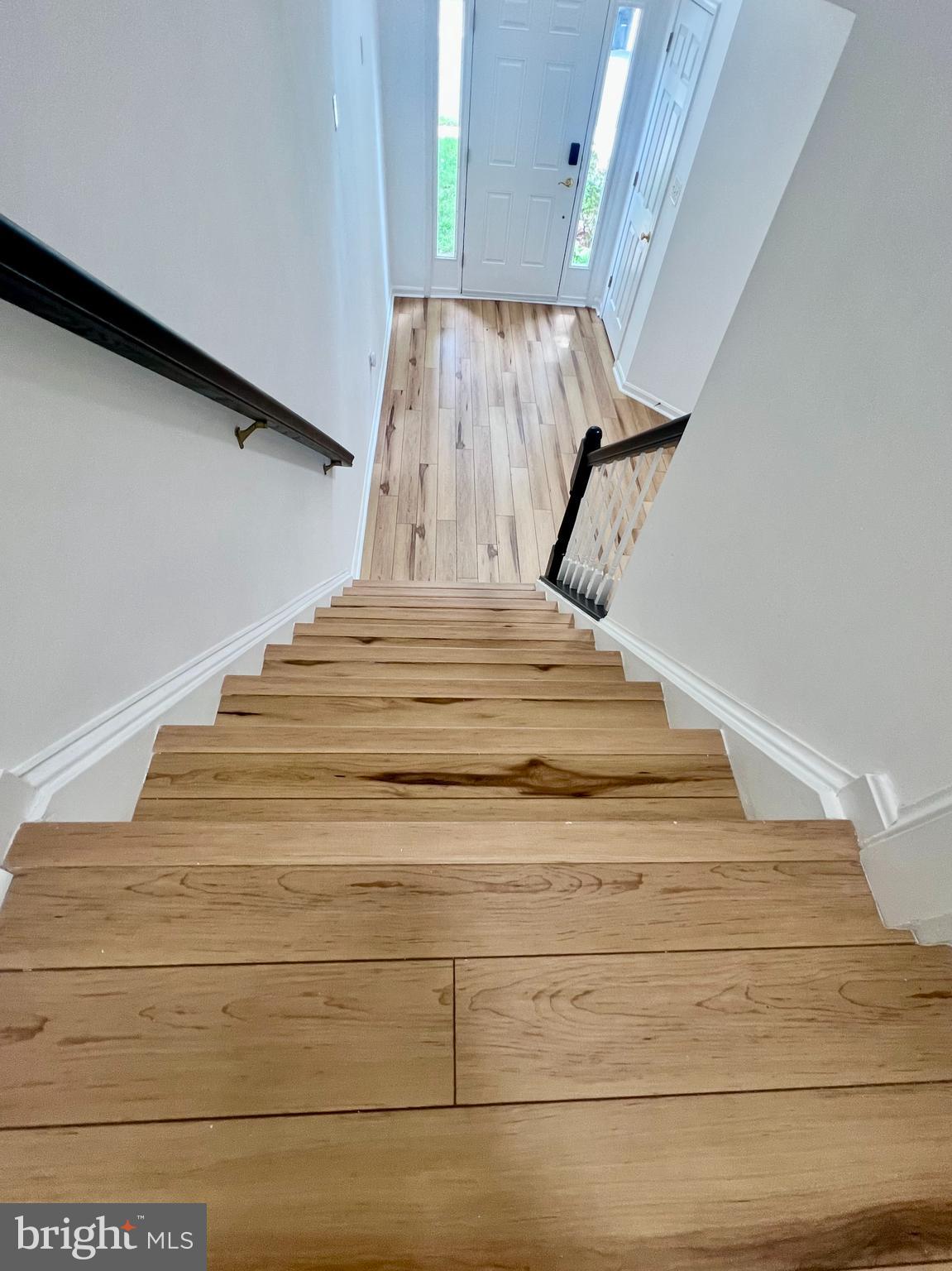 6688 Roderick Loop Gainesville, VA 20155 - Photo 4 of 40 a view of entryway