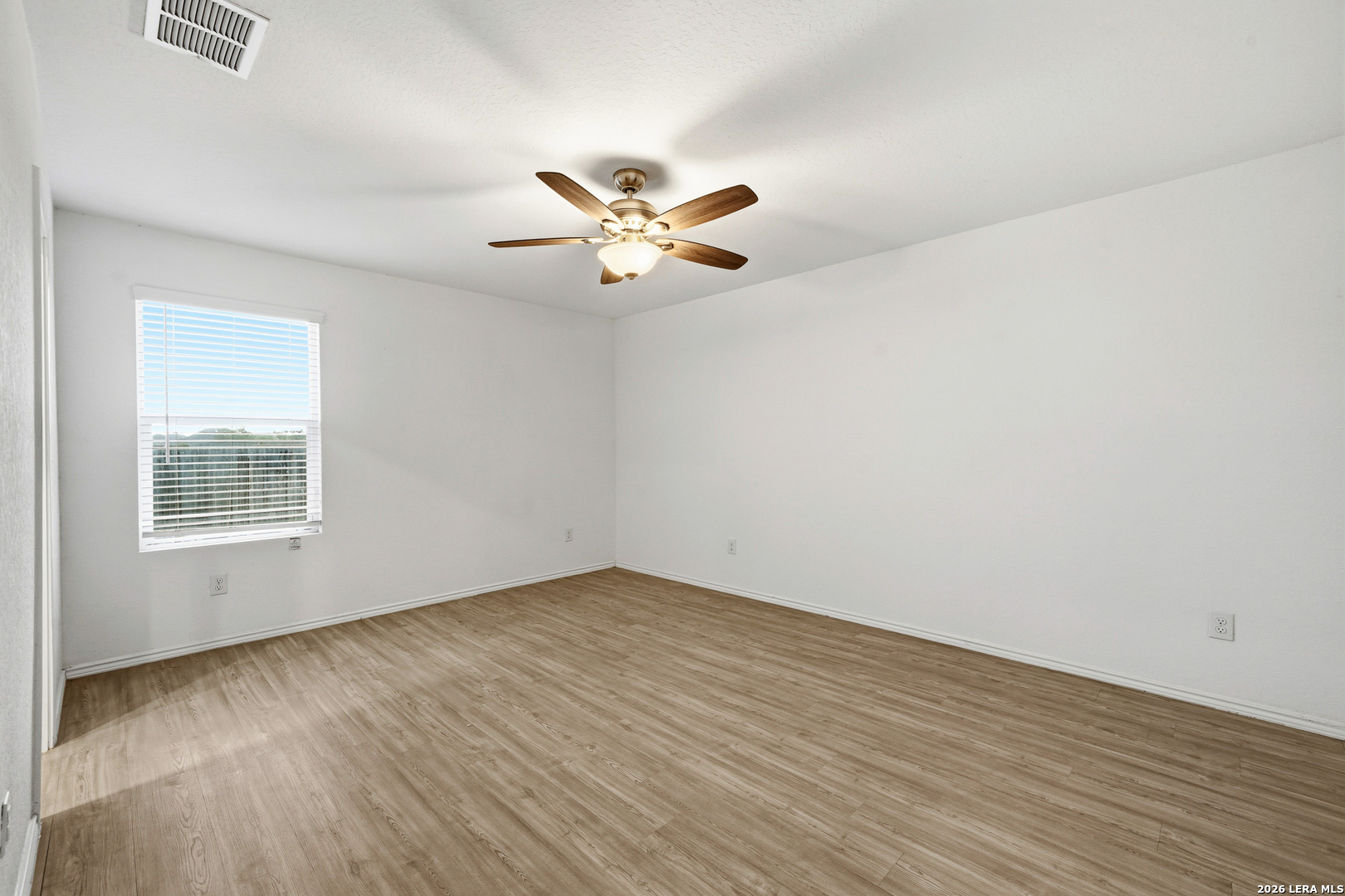 6522 Runaway Row Converse, TX 78109 - Photo 12 of 23