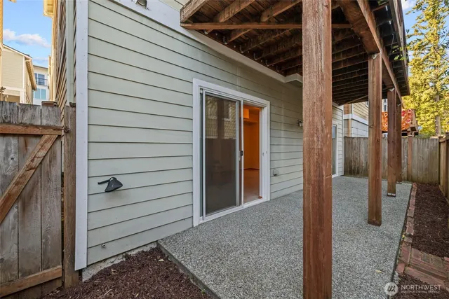 a view of entryway door of the house