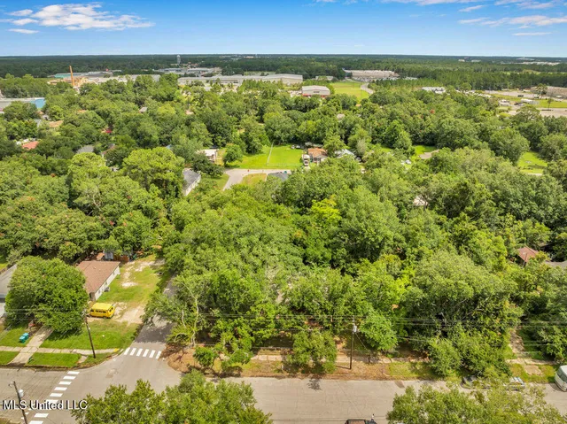 $1,550 | 2126 31st Street, Gulfport, MS 39501