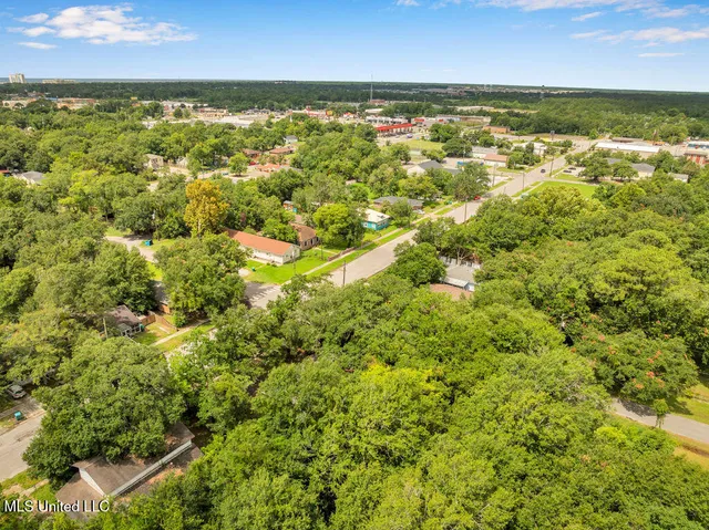 $1,550 | 2126 31st Street, Gulfport, MS 39501