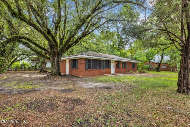 $1,550 | 2126 31st Street, Gulfport, MS 39501