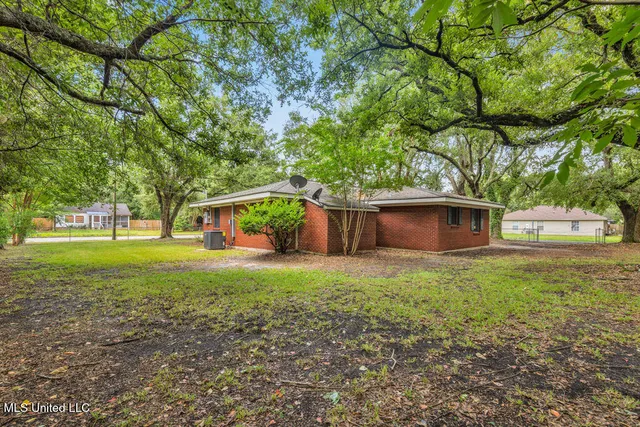 $1,550 | 2126 31st Street, Gulfport, MS 39501