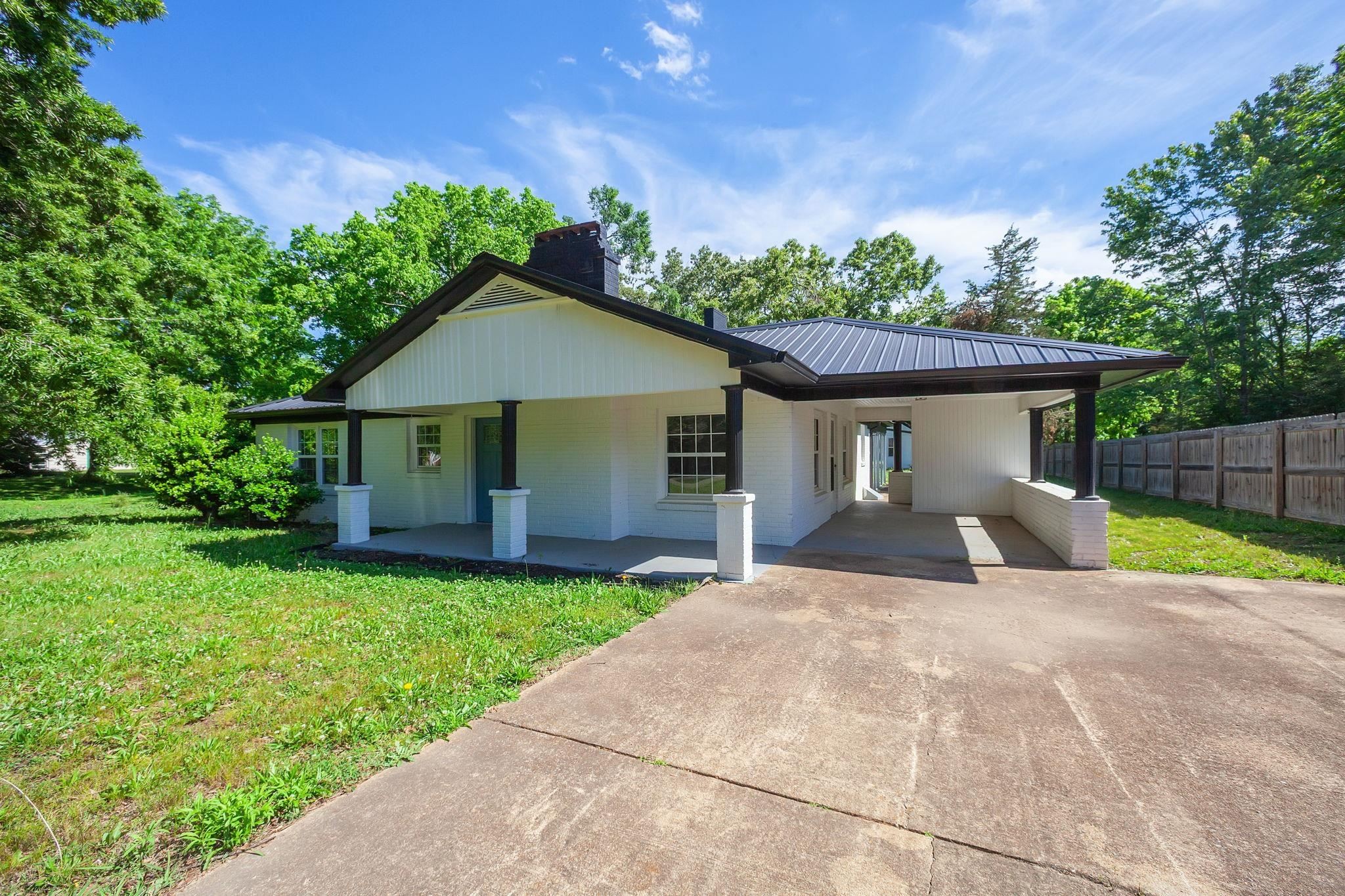 90 Shaw Lane Savannah, TN 38372 - Photo 2 of 38