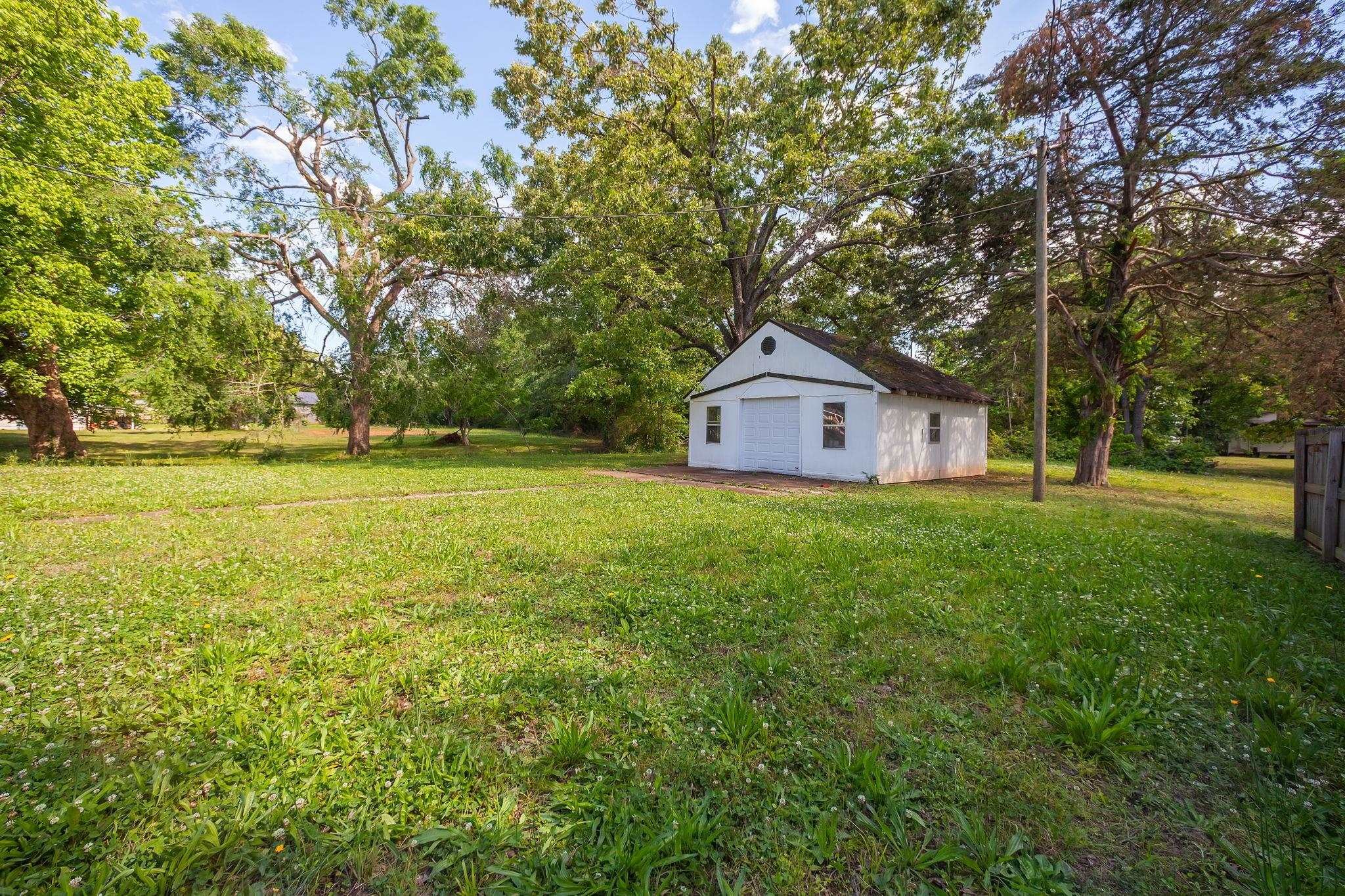 90 Shaw Lane Savannah, TN 38372 - Photo 34 of 38