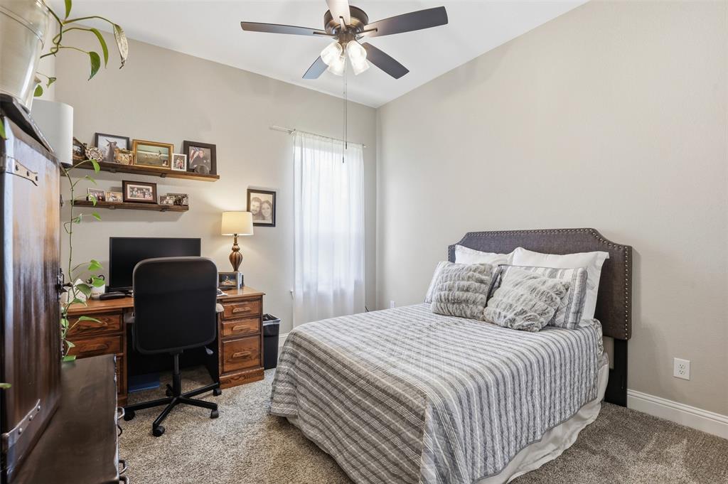 915 Taylor Branch Springtown, TX 76082 - Photo 23 of 31