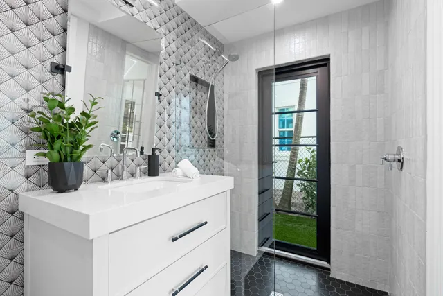 $4,995,000 | 317 Greymon Drive, West Palm Beach, FL 33405