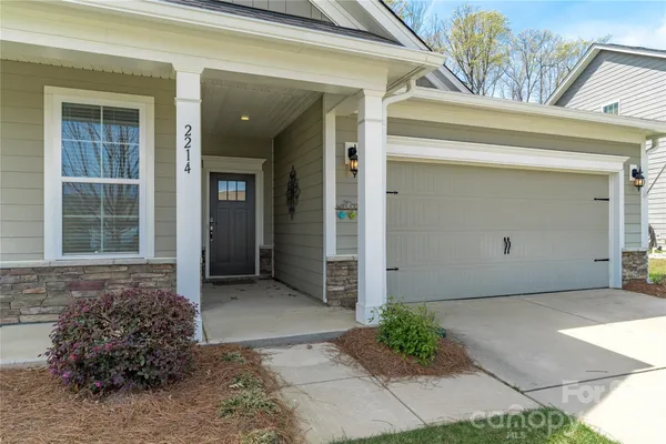 $500,000 | 2214 Seagull Drive, Denver, NC 28037