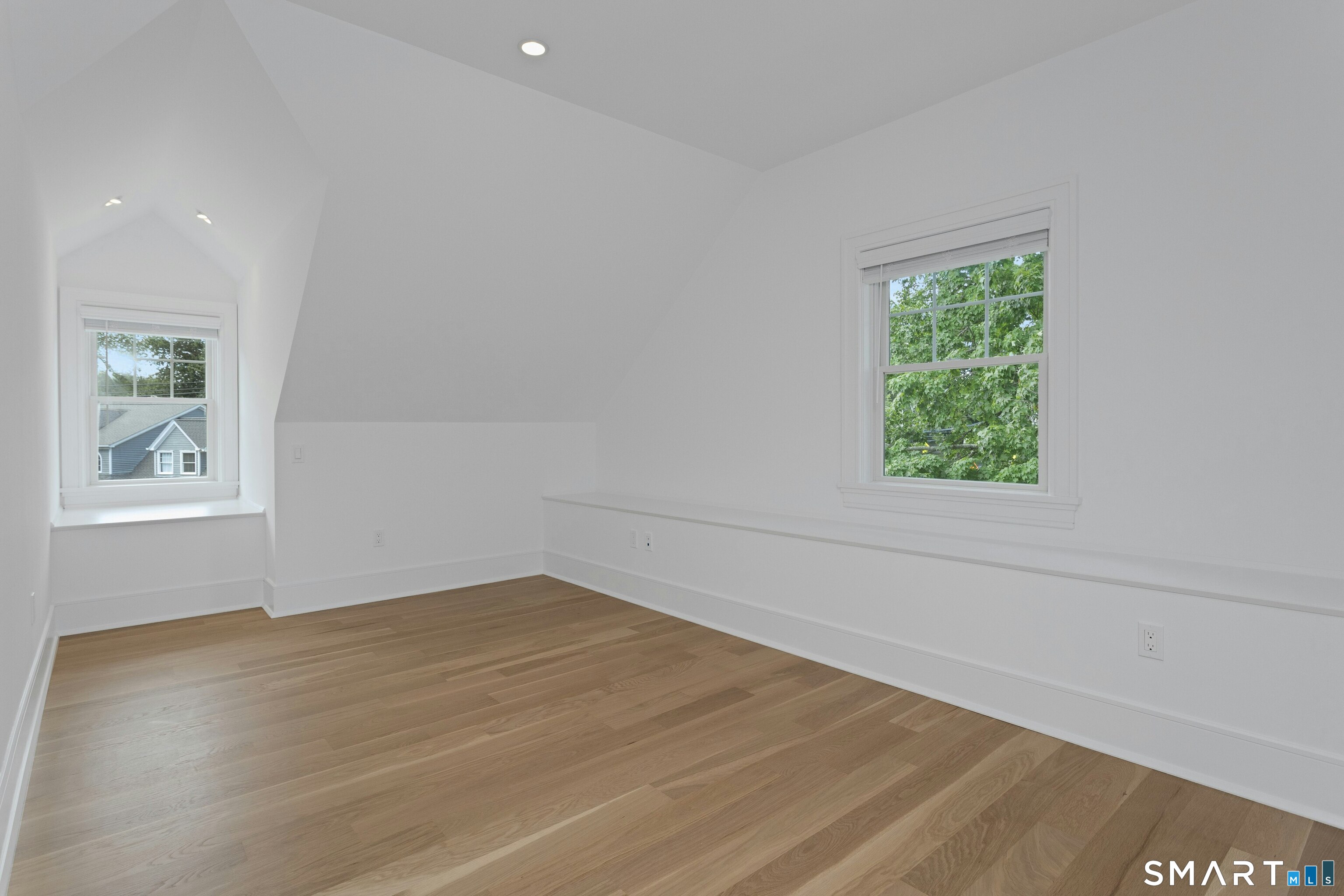 16 R Old Stamford Road New Canaan, CT 06840 - Photo 28 of 36