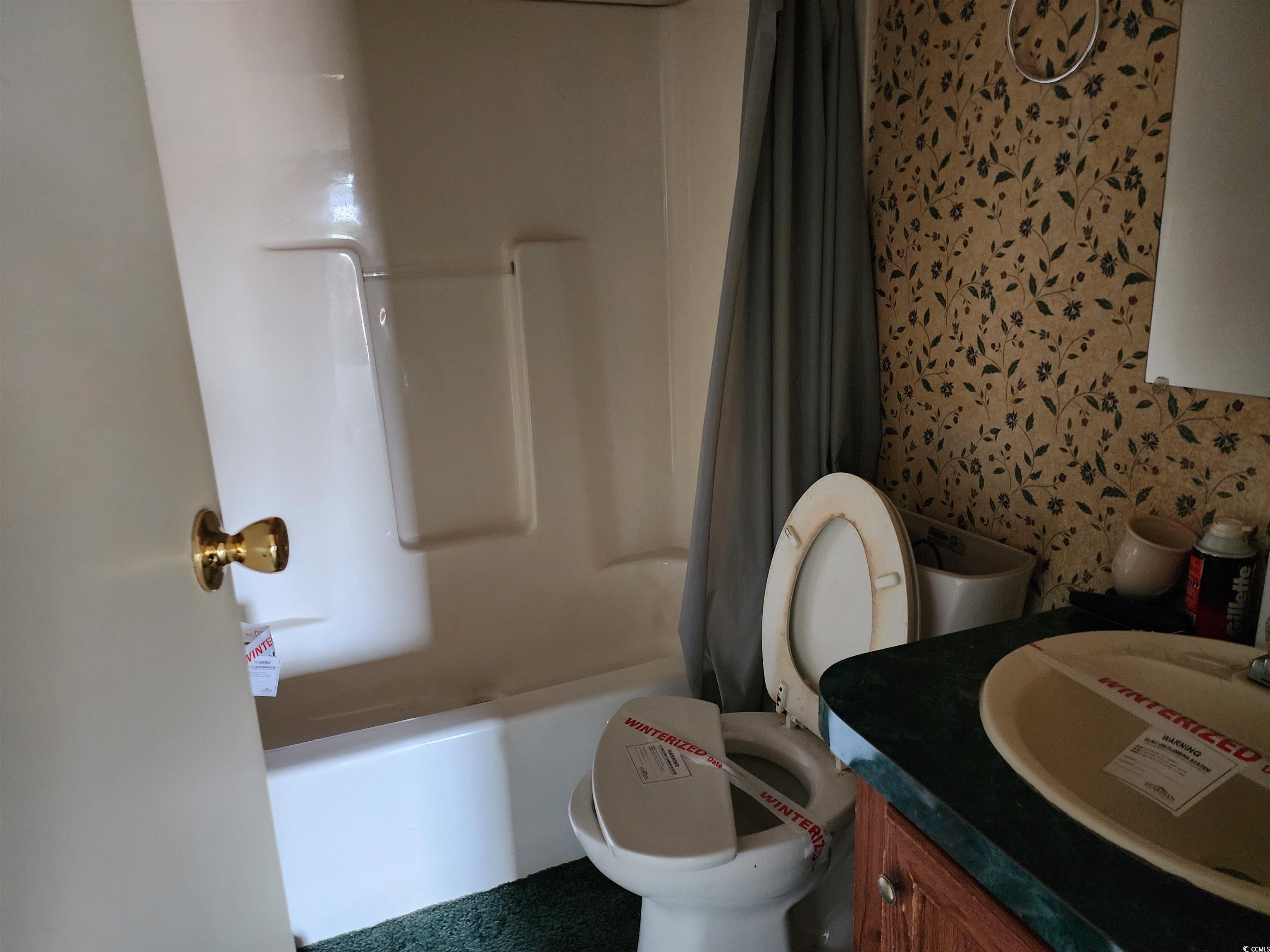 5160 Spring Street Loris, SC 29569 - Photo 12 of 18 Full bathroom featuring shower / bathtub combinati