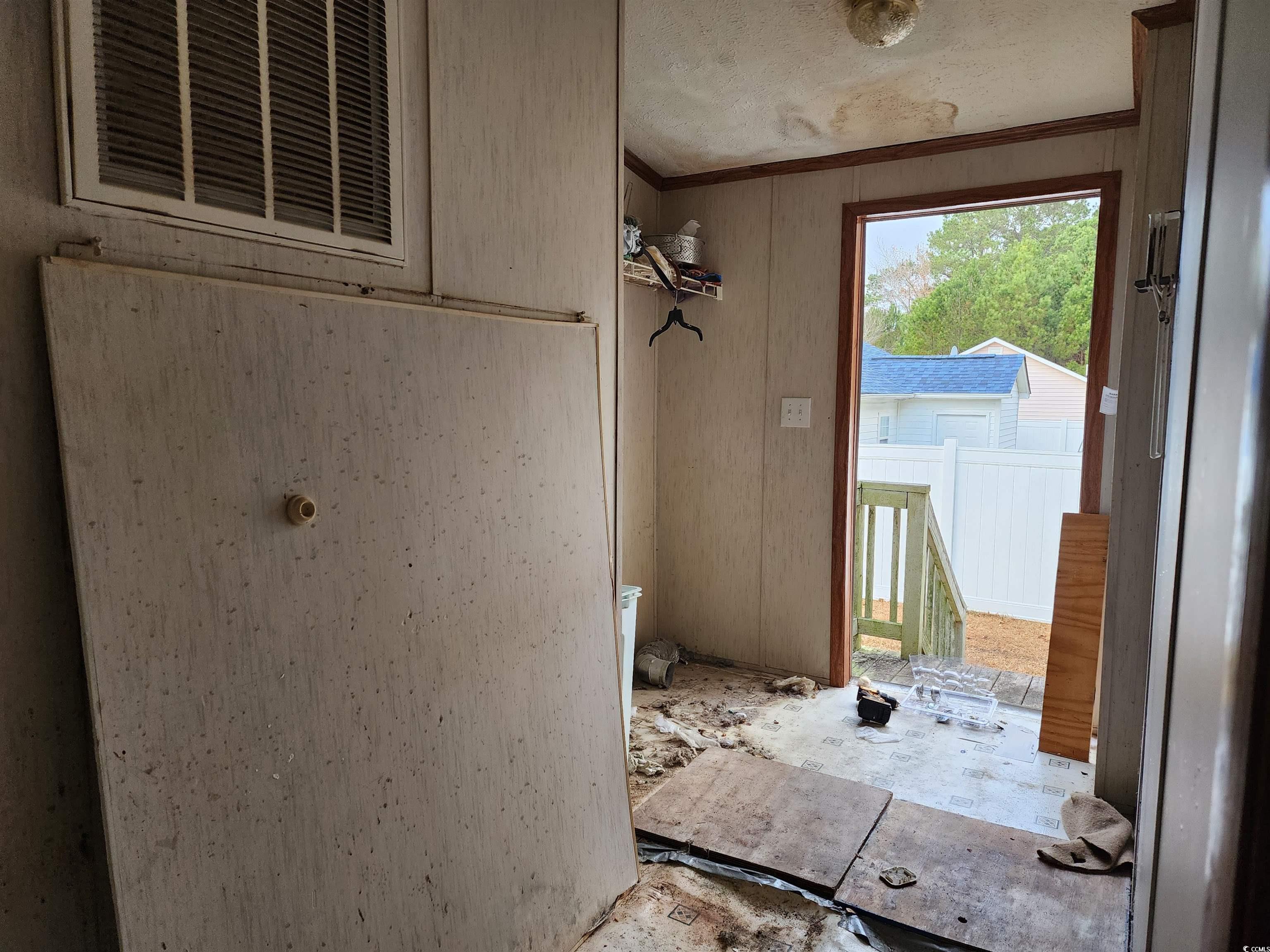 5160 Spring Street Loris, SC 29569 - Photo 18 of 18 Interior space