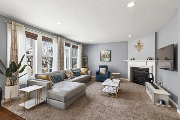 $689,000 | 5040 Kimberly Lane North, Plymouth, MN 55446