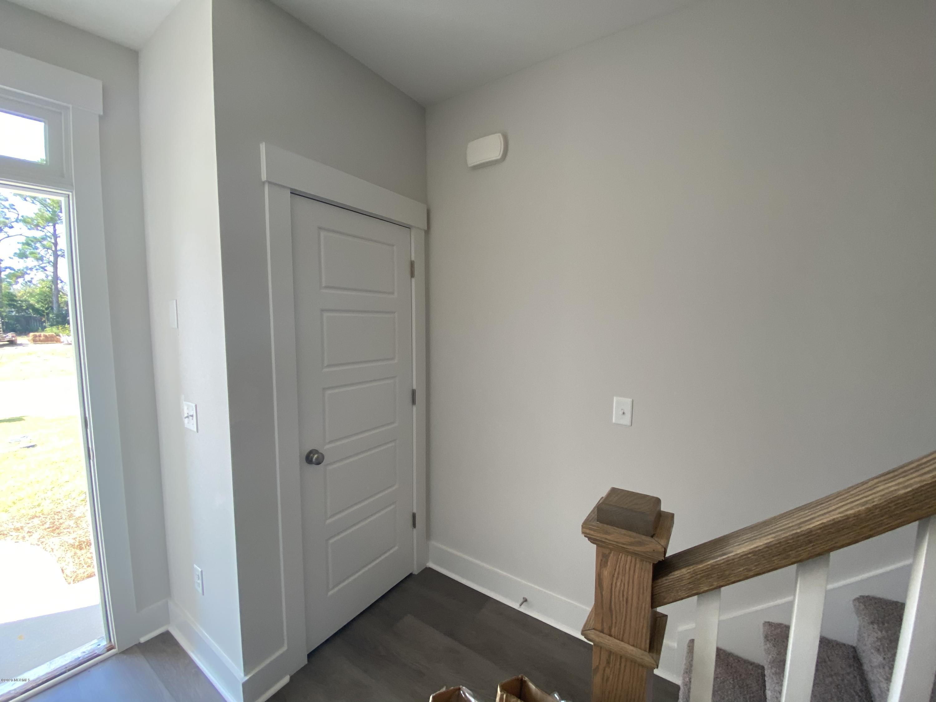 108 Aspen Road Hampstead, NC 28443 - Photo 2 of 24 Front Entry