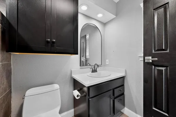 $2,400 | 3675 Rickshaw Drive, Unit 3671, Dallas, TX 75229