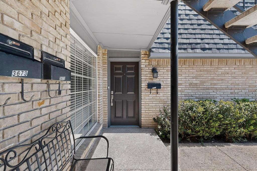 3675 Rickshaw Drive, Unit 3671 Dallas, TX 75229 - Photo 4 of 32 Front Door...Note located on Level 1