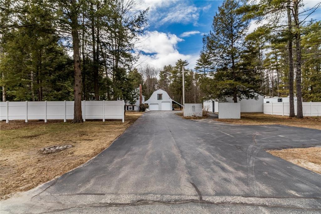 960 Pequawket Trail Standish, ME 04085 - Photo 2 of 35 Photo