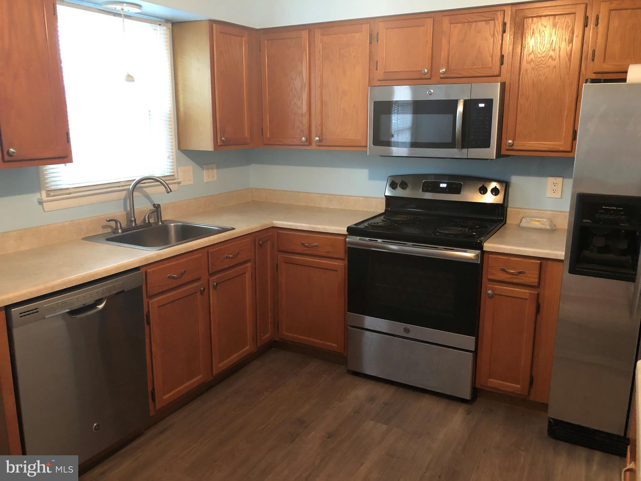 1602 Grange Road Edgewater, MD 21037 - Photo 5 of 22