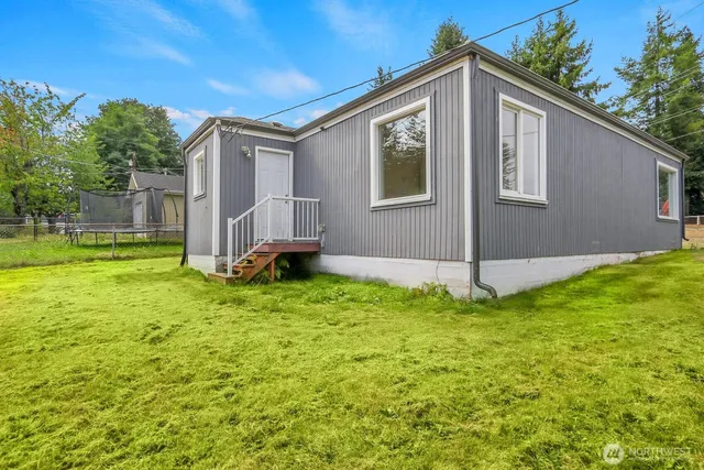 $429,950 | 6611 Commercial Avenue, Unit 3, Everett, WA 98203