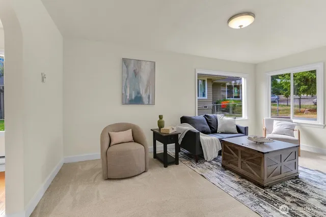 $429,950 | 6611 Commercial Avenue, Unit 3, Everett, WA 98203