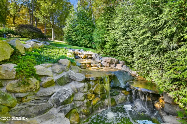 $2,500,000 | 210 Red Fox Road, Stamford, CT 06903