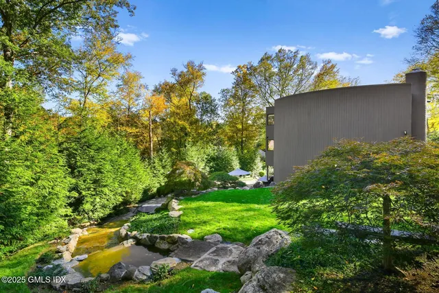 $2,500,000 | 210 Red Fox Road, Stamford, CT 06903