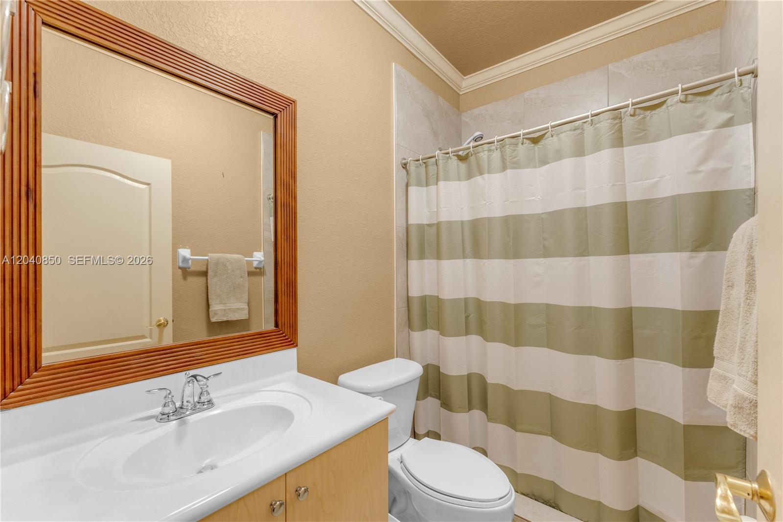22548 Southwest 102nd Path Cutler Bay, FL 33190 - Photo 17 of 28