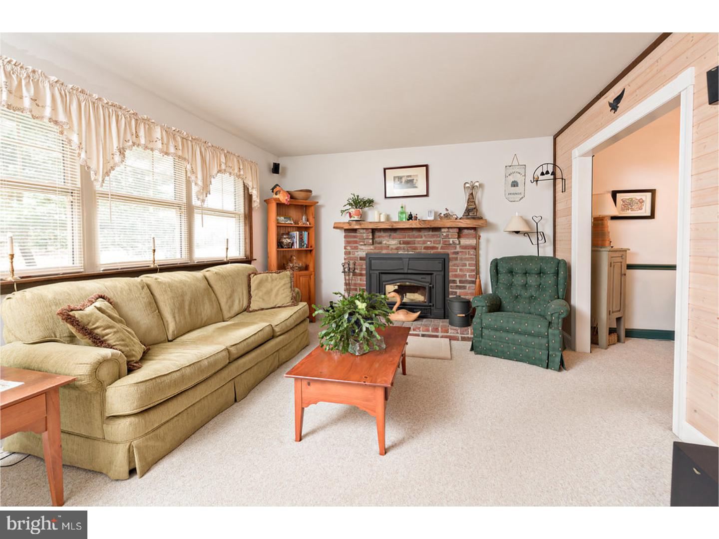 352 Raritan Avenue Atco, NJ 08004 - Photo 2 of 25 Gallery Image 2