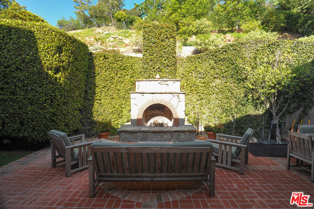 2826 Roscomare Road Los Angeles, CA 90077 - Photo 15 of 28