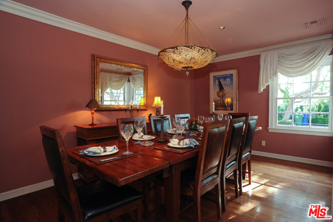 2826 Roscomare Road Los Angeles, CA 90077 - Photo 8 of 28