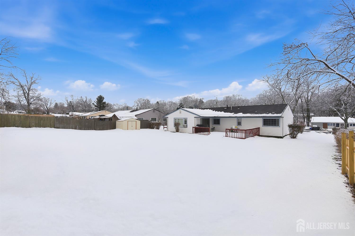 10 Cranston Road Kendall Park, NJ 08824 - Photo 26 of 27