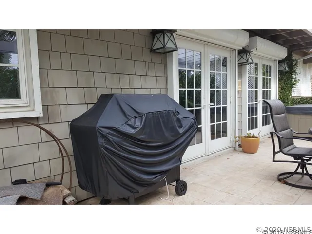 a black and white photo of a house