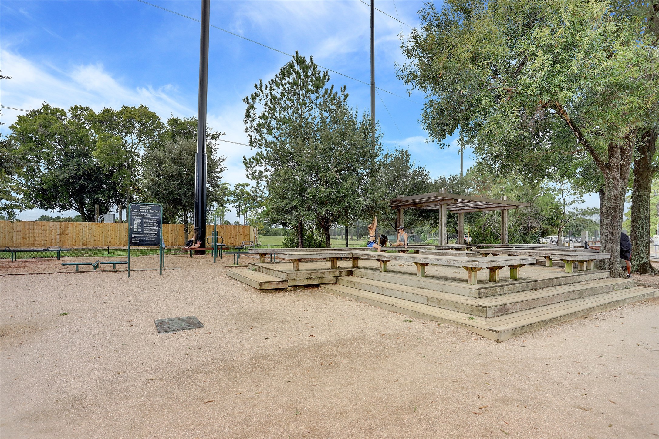 902 Roy Street Houston, TX 77007 - Photo 42 of 50 a view of a patio with swimming pool