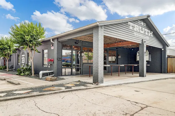 $4,000 | 902 Roy Street, Houston, TX 77007