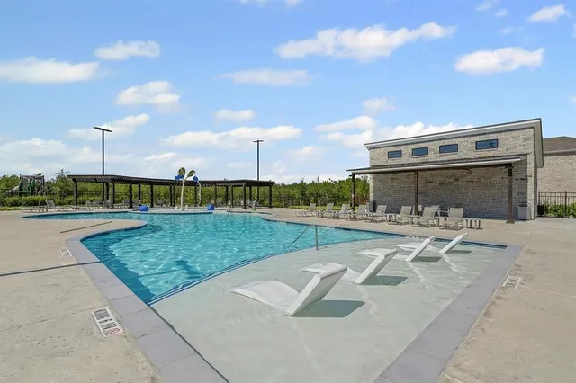 $2,400 | 518 Willet Drive, McKinney, TX 75069