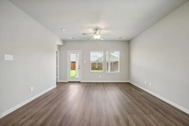 $2,400 | 518 Willet Drive, McKinney, TX 75069