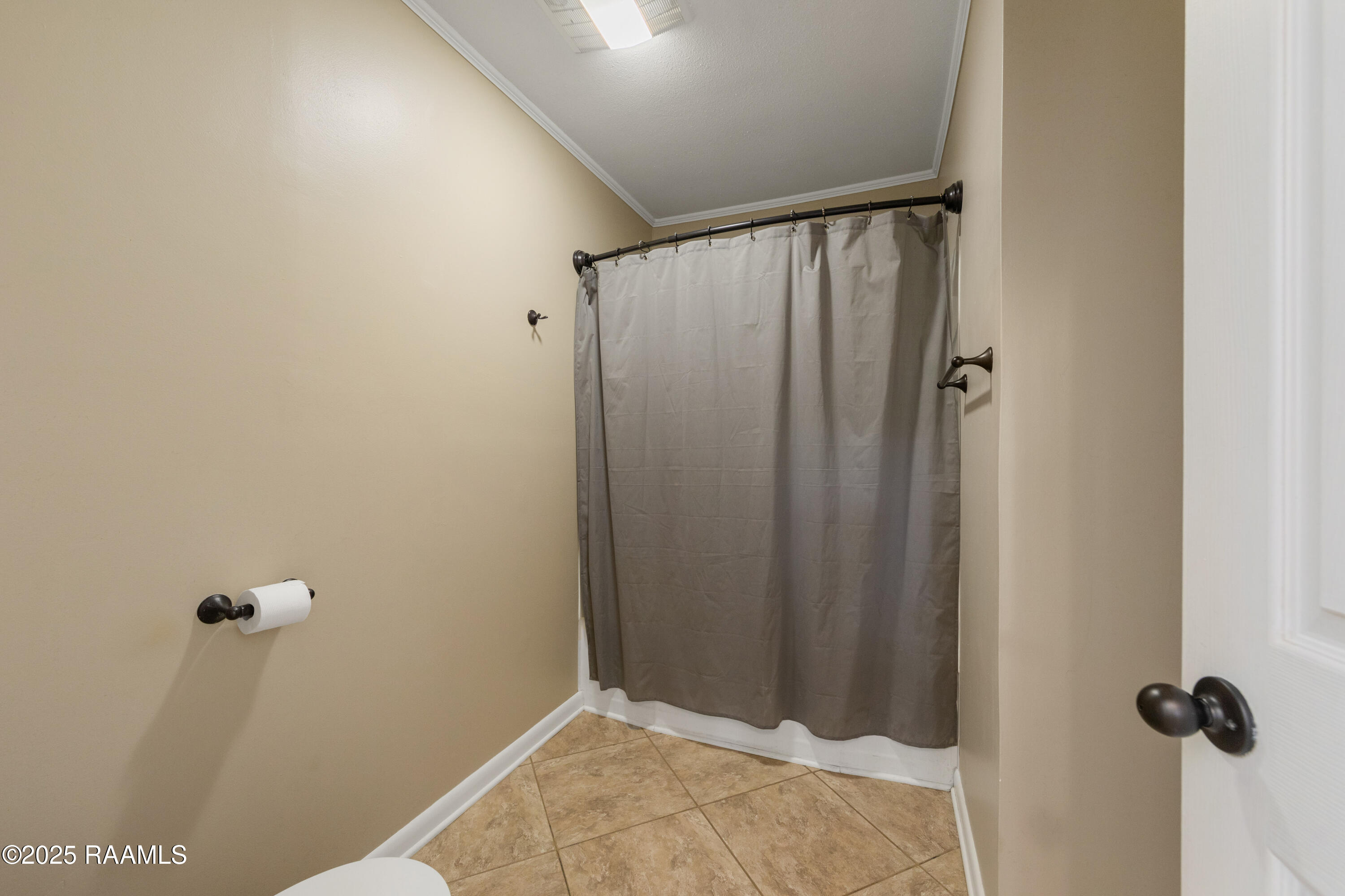 114 Homas Road Lafayette, LA 70501 - Photo 18 of 31 114Homas-54