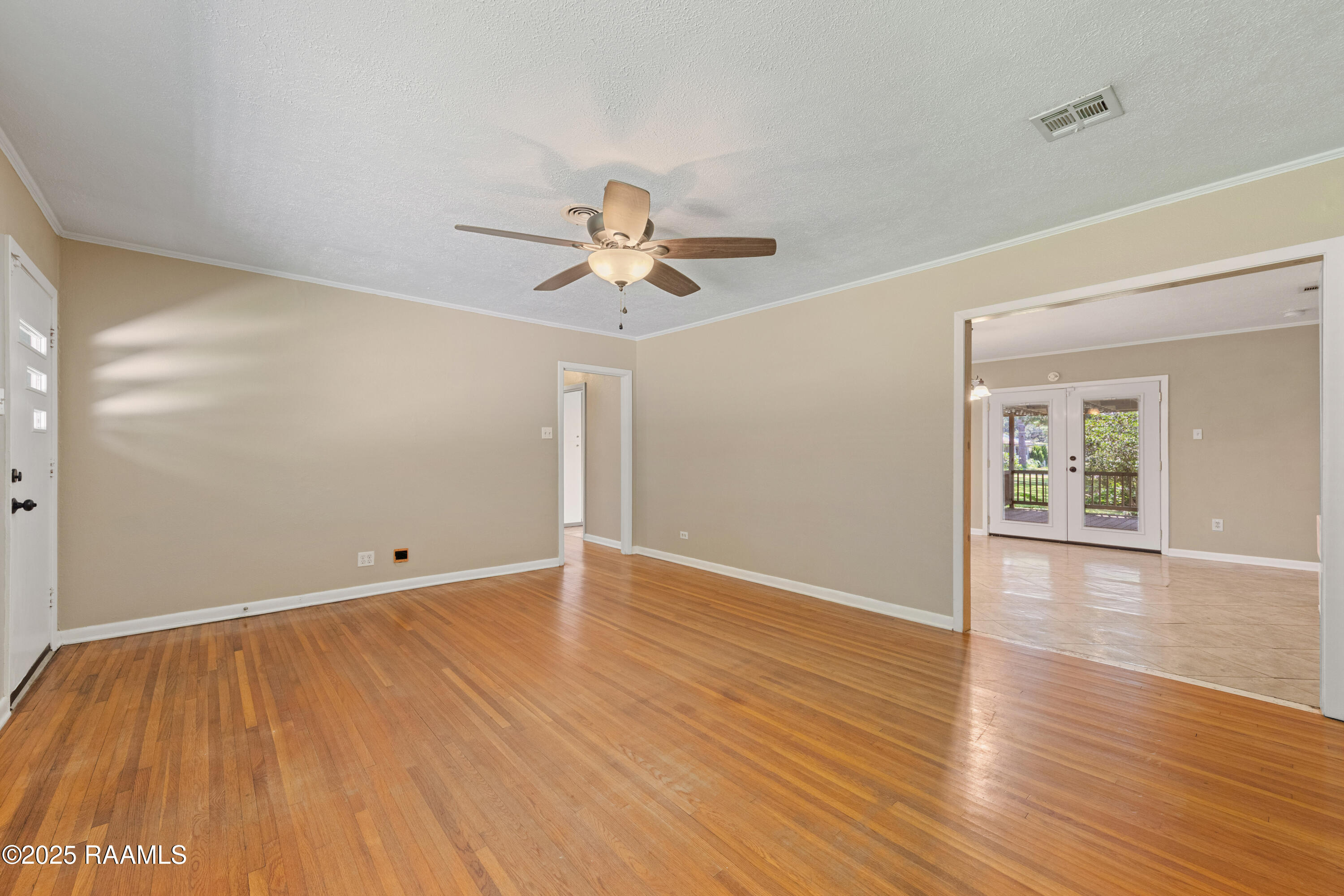 114 Homas Road Lafayette, LA 70501 - Photo 4 of 31 114Homas-18