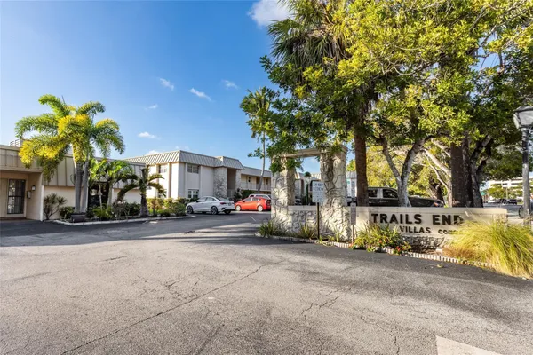 $2,100 | 10693 North Military Trail, Unit 14, Palm Beach Gardens, FL 33410