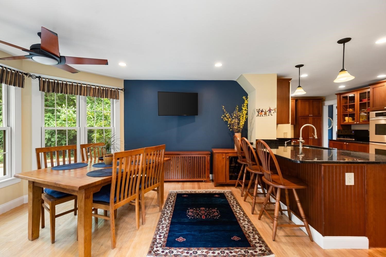 216 Bellevue Road Watertown, MA 02472 - Photo 16 of 42 Gallery Image 16