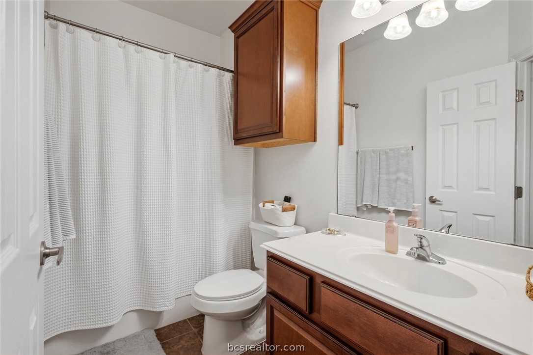 1198 Jones-Butler Road, Unit 703 College Station, TX 77840 - Photo 15 of 45 Each bedroom has a full en-suite bathroom affording each guest privacy.