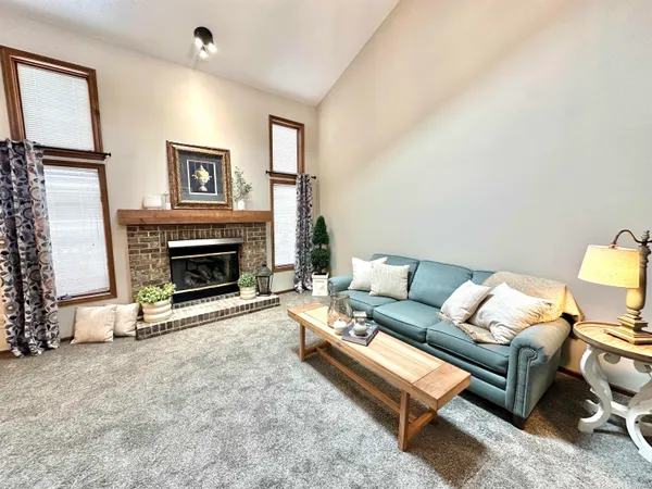 $186,000 | 7130 Thamesford Drive, Fort Wayne, IN 46835