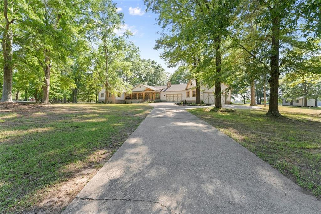 298-p J P J Roberts Road Jefferson, GA 30549 - Photo 8 of 84