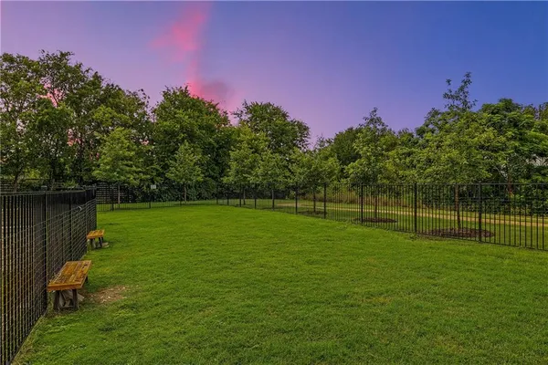 $3,300 | 2624 Metcalfe Road, Unit 8, Austin, TX 78741
