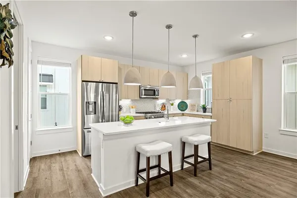 $3,300 | 2624 Metcalfe Road, Unit 8, Austin, TX 78741