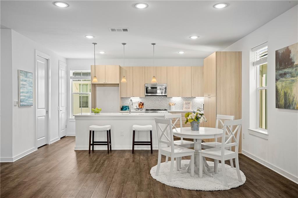 2624 Metcalfe Road, Unit 8 Austin, TX 78741 - Photo 6 of 32