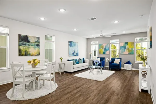 $3,300 | 2624 Metcalfe Road, Unit 8, Austin, TX 78741