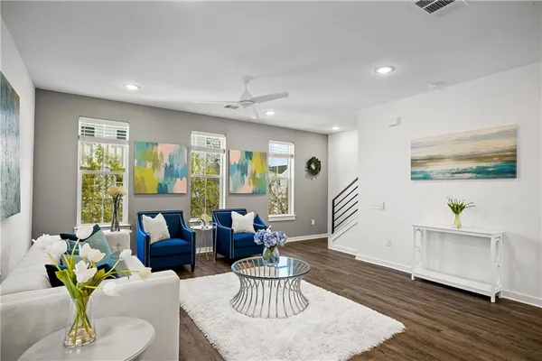 $3,300 | 2624 Metcalfe Road, Unit 8, Austin, TX 78741