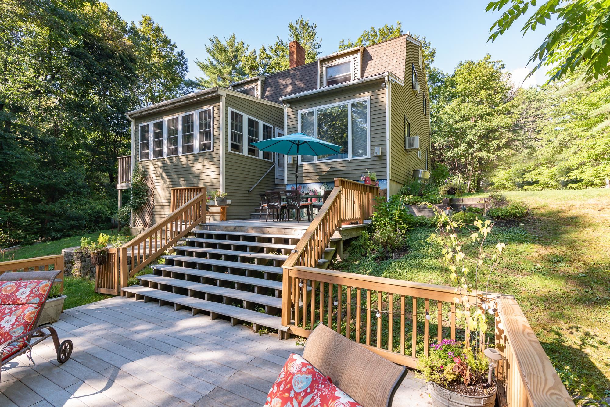 52 Estes Road Rochester, NH 03839 - Photo 1 of 40