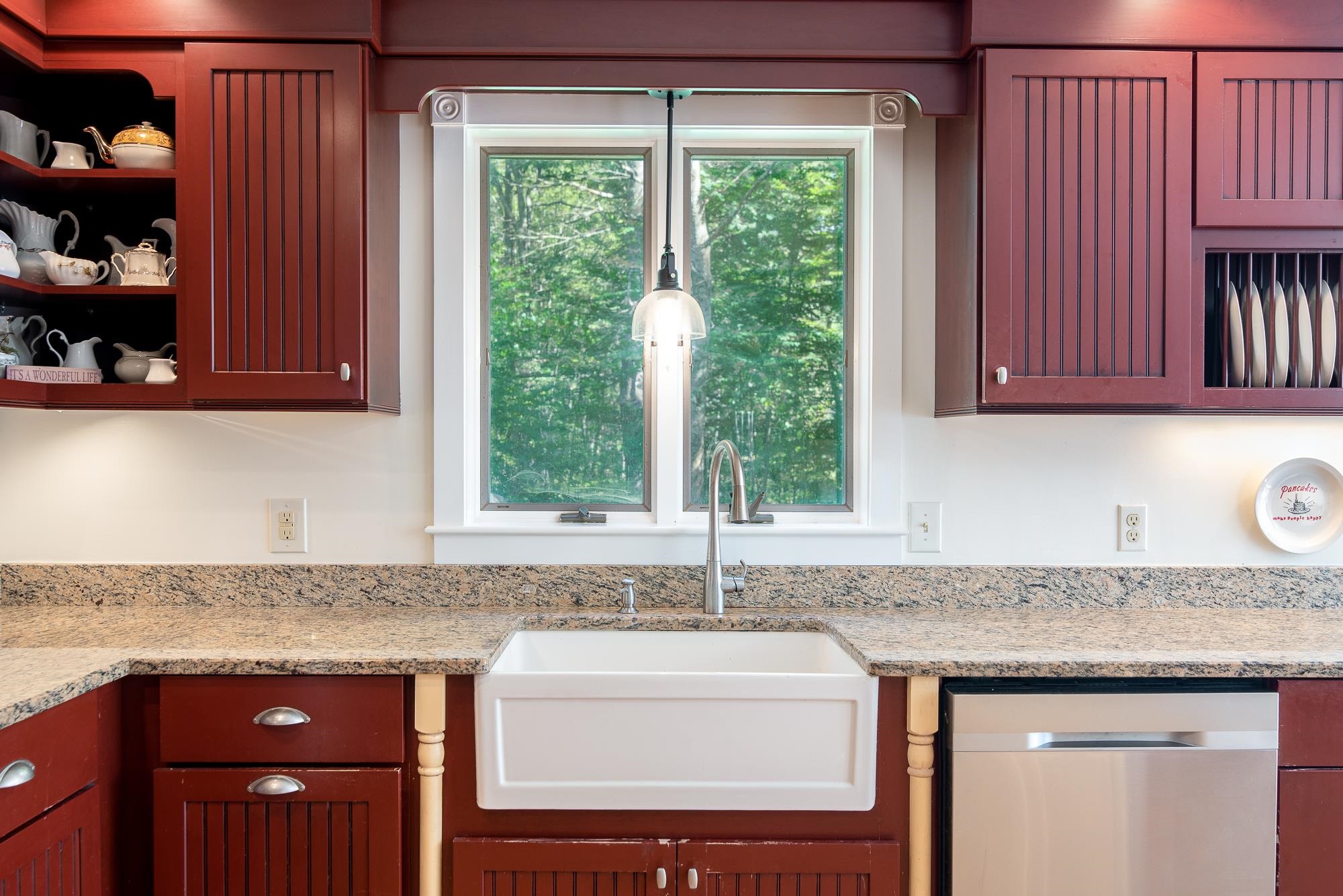 52 Estes Road Rochester, NH 03839 - Photo 14 of 40